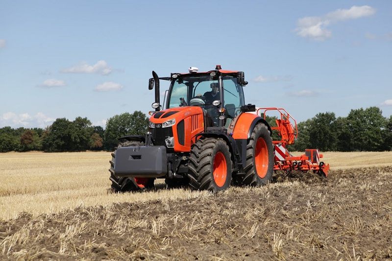 Giá máy cày Kubota cũ & mới: B2420, L4508, L5018, L2202 và M6040